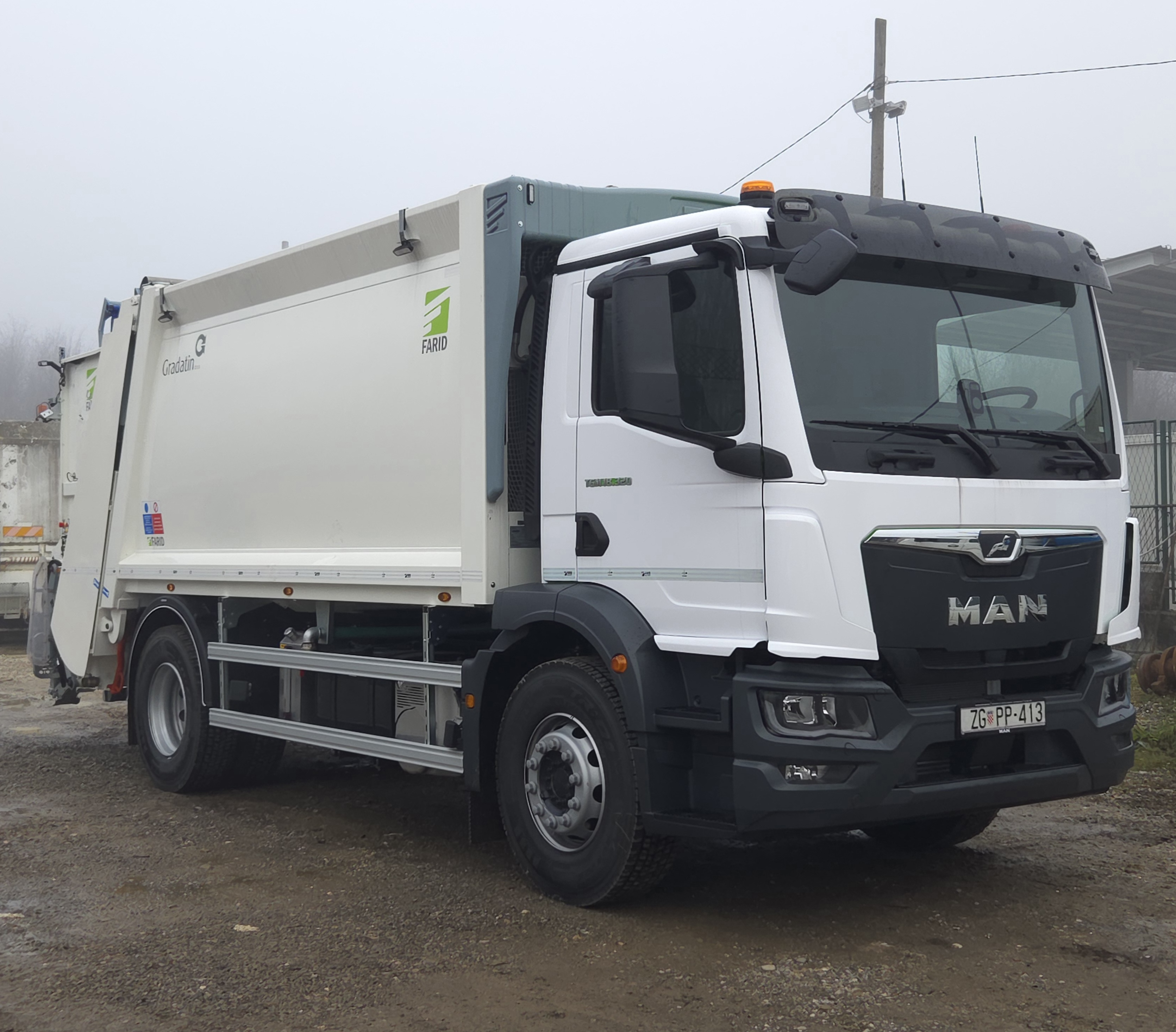 NOVI KAMION ZA PRIKUPLJANJE OTPADA – SPREMNI ZA JOŠ BOLJU USLUGU U 2026.